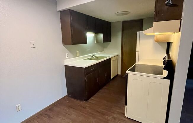 1 bed, 1 bath, 610 sqft, $750, Unit 2