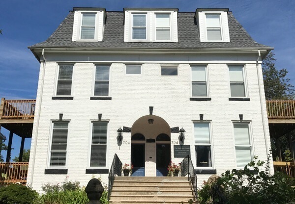 704/706 Gladstone Avenue