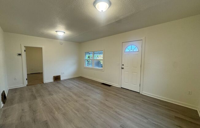 REMODELED 3BD/2BA GARLAND DISTRICT BUNGALOW | SHOP | DETACHED GARAGE | 6-MONTH LEASE | AVAIL 10/23