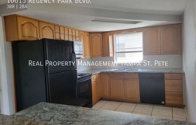 10015 REGENCY PARK BLVD