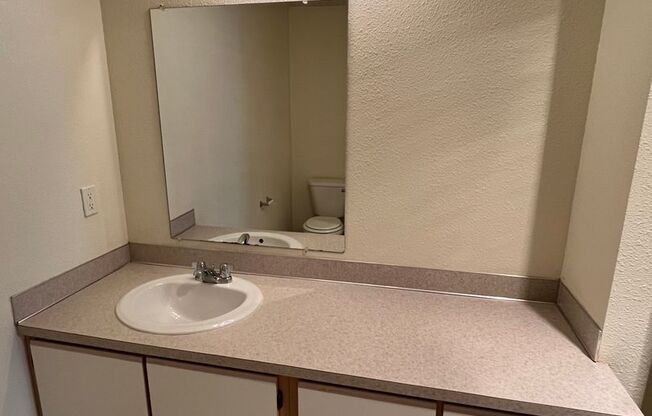 1 bed, 1 bath, 760 sqft, $1,450, Unit 132