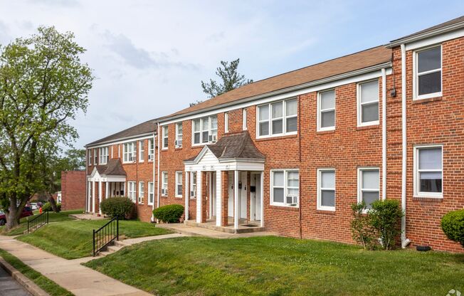 1 bed, 1 bath, 658 sqft, $1,115, Unit 007