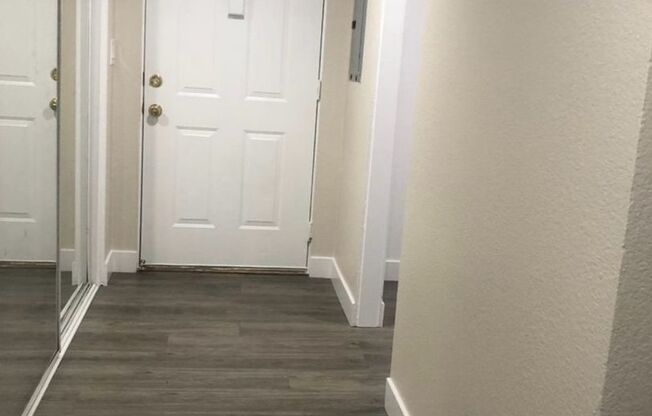 3 beds, 2 baths, $3,295, Unit 201