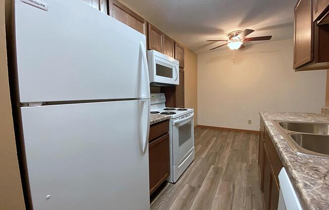 2 beds, 1.5 baths, 1,036 sqft, $1,485