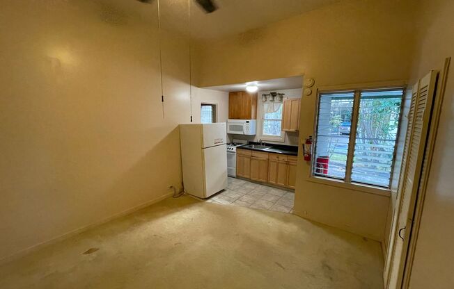 Studio, 1 bath, $1,300, Unit 1804 Poki Street Unit H-1
