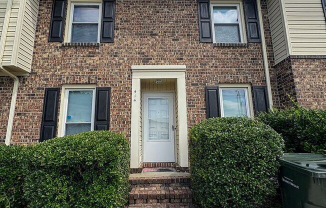 3 Bedroom 3 Bathroom- No Pets