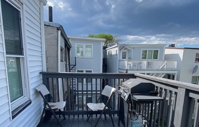 194 MAVERICK ST