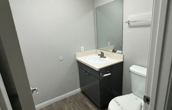 2 beds, 1.5 baths, 866 sqft, $2,855, Unit 800L4