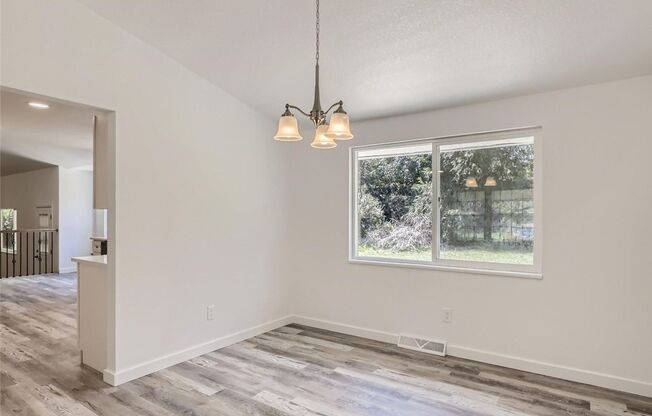 Take advantage of our limited-time offer: enjoy one month free when you sign a 15-month lease! Move in today and secure this fantastic deal before it’s gone!!