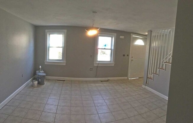 3 beds, 1 bath, 1,200 sqft, $2,850, Unit 55