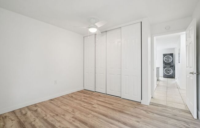 2 beds, 1 bath, 930 sqft, $1,695, Unit O7