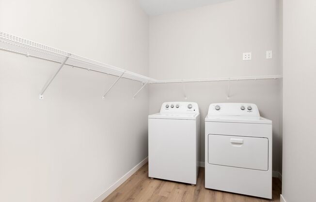 1 bed, 1 bath, 713 sqft, $1,025, Unit 324