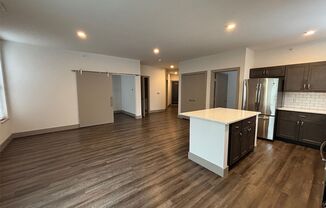 2 beds, 2 baths, 1,115 sqft, $2,095, Unit 3250-102