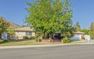 Beautifully Updated 4-Bedroom Ranch-Style Home with Pool & Spa in Rancho Cascades