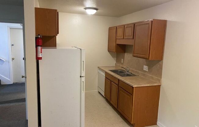 1 bed, 1 bath, 555 sqft, $775, Unit 39