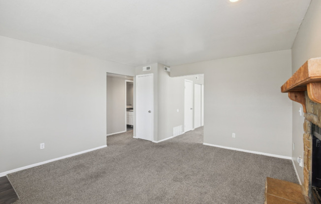 Hidden Hills Apartments