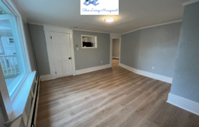 2 beds, 1 bath, $1,550, Unit 8