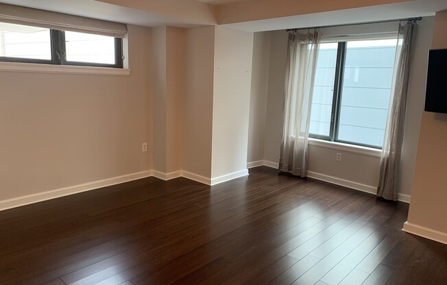 3 beds, 2.5 baths, 2,048 sqft, $10,000, Unit 801
