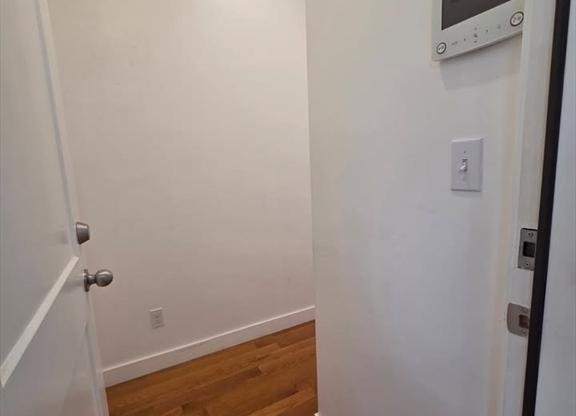 Studio, 1 bath, $1,495, Unit 11
