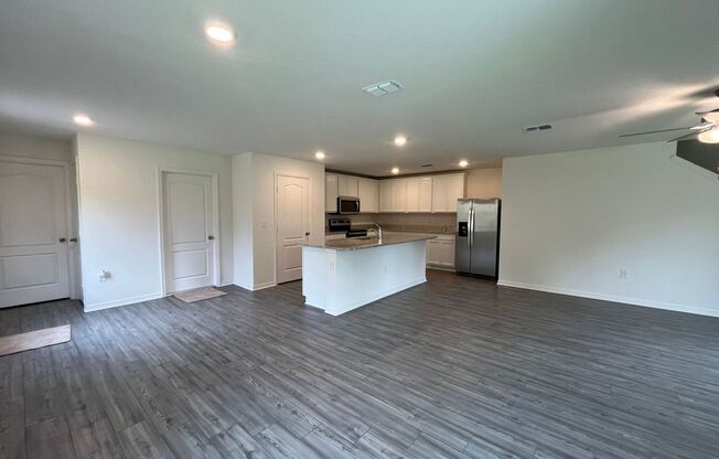 A stunning NEWLY BUILT HOME in Kissimmee, FL Move in Ready!