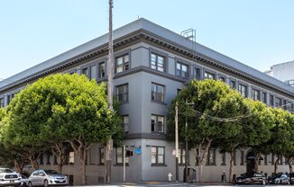 825 Post St.