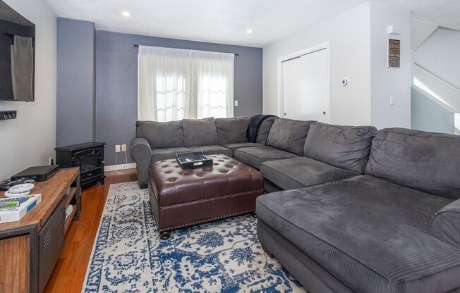 57 VICTORY RD
