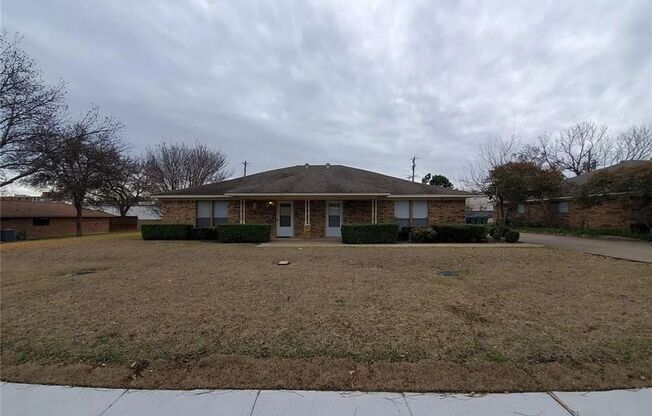 110/112 West Park Duplex