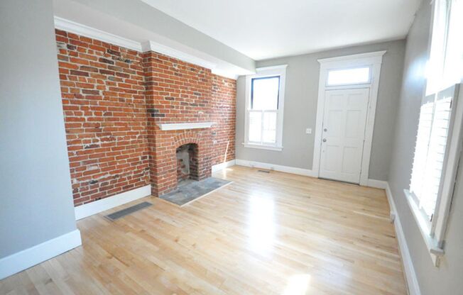 495-497 S. Lazelle Street