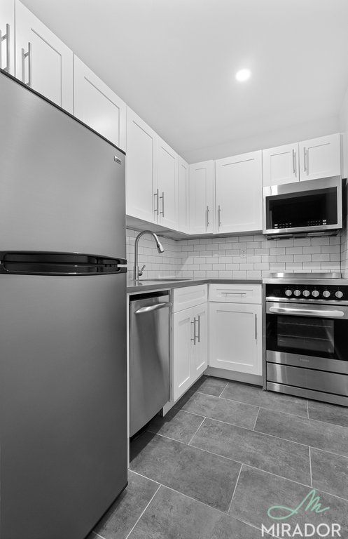 1 bed, 1 bath, $3,700, Unit 9F