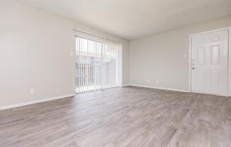 1 bed, 1 bath, 672 sqft, $985