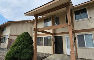 North Richland Area with short commute to PNNL & Hanford!