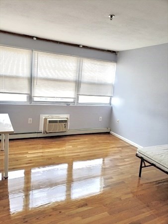 661 MAIN ST