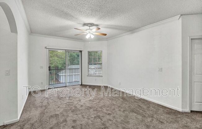 10000 Gate Parkway #123