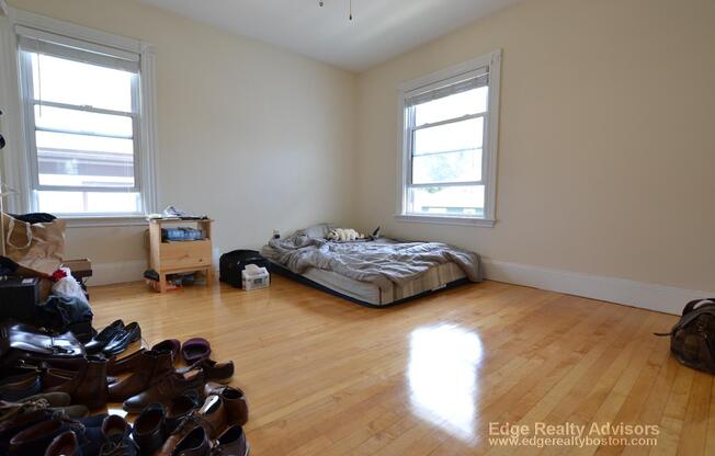 6 PRESENTATION RD