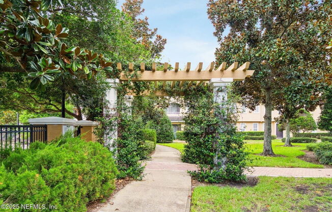 2 beds, 2 baths, 1,103 sqft, $1,649, Unit 2709