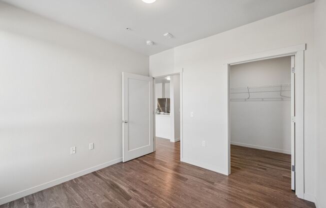 3 beds, 2 baths, 1,183 sqft, $1,925, Unit 404