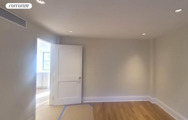 3 beds, 3 baths, $14,000, Unit PHD