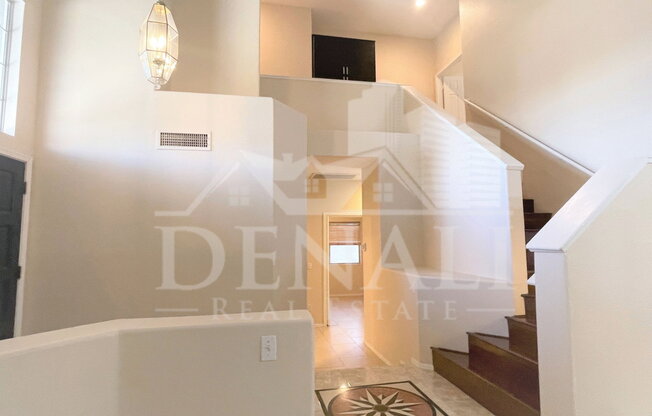 8372 S STEPHANIE LN