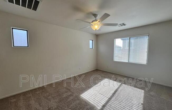 1720 S MARTINGALE RD
