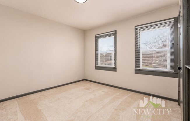 2 beds, 1 bath, $1,289