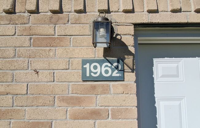 1962 UPLAND DR