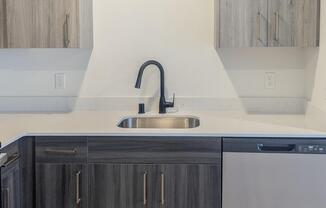 Studio, 1 bath, 474 sqft, $1,599