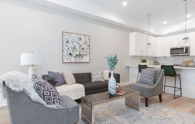 1 bed, 1 bath, $1,450, Unit 302