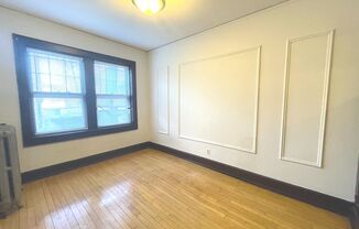 Studio, 1 bath, $875, Unit 3