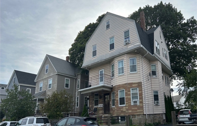 20 Newburg St