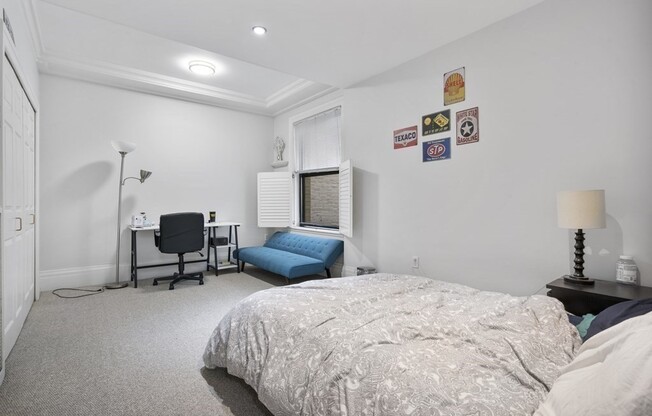 2 beds, 1.5 baths, 1,221 sqft, $4,950, Unit 205