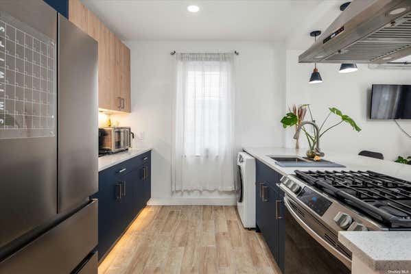 1 bed, 1 bath, $2,200, Unit 2