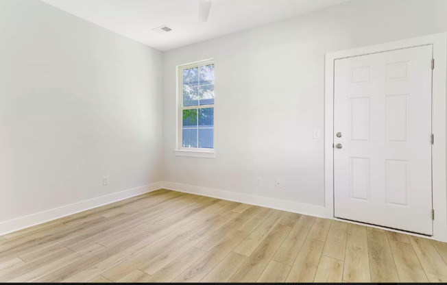 Gorgeous New Build for Rent-1.6 Miles to Downtown!