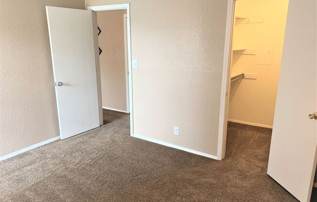 1 bed, 1 bath, 700 sqft, $759, Unit 505