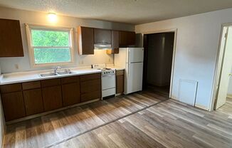 1 bed, 1 bath, 500 sqft, $650, Unit #B4